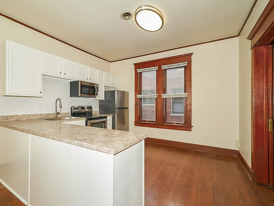 The Bronx on Central - Luxury Living in Old World Setting
