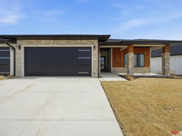 9432 S 87th St, Lincoln, NE 68526
