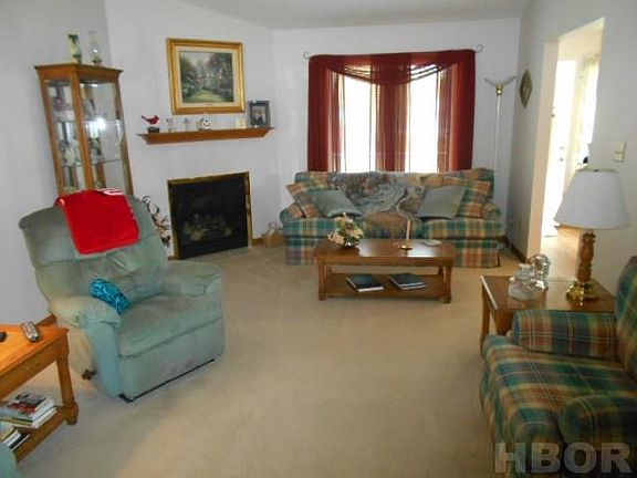 3rd image of 2311 Villa West Dr