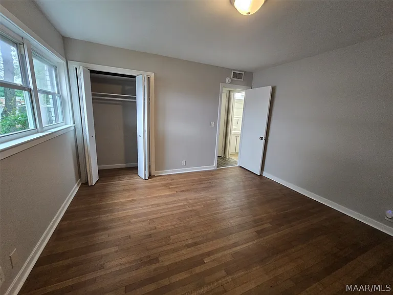 3733 Wesley Dr — Photo 8