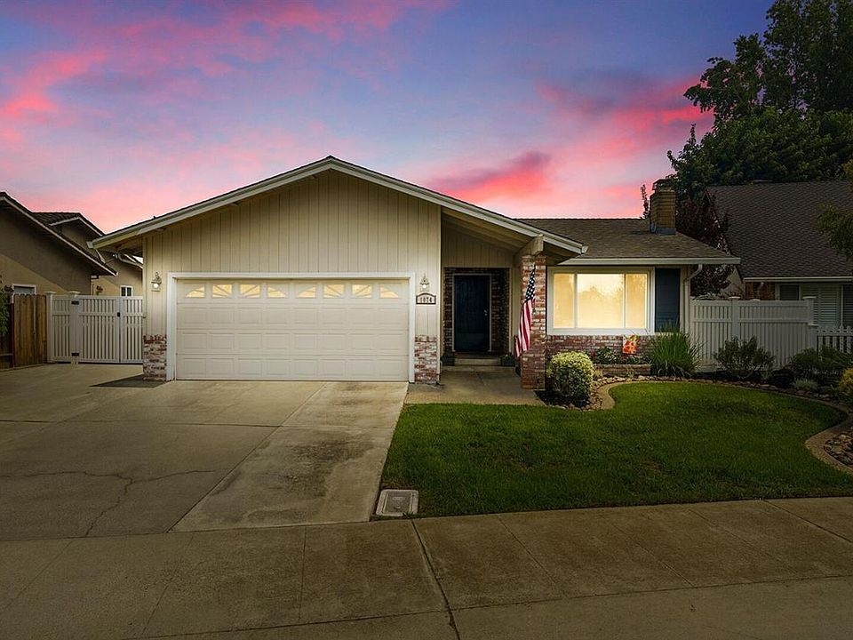 1st image of 1074 Port Chelsea Cir