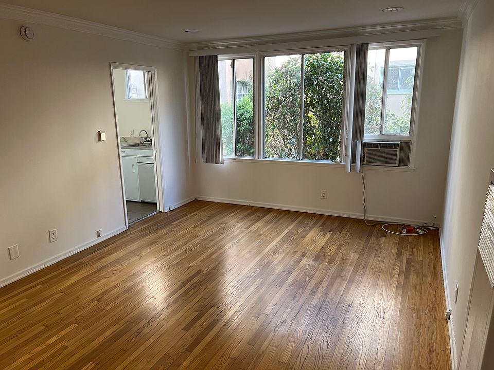 1st image of 847 S Wooster St APT 4