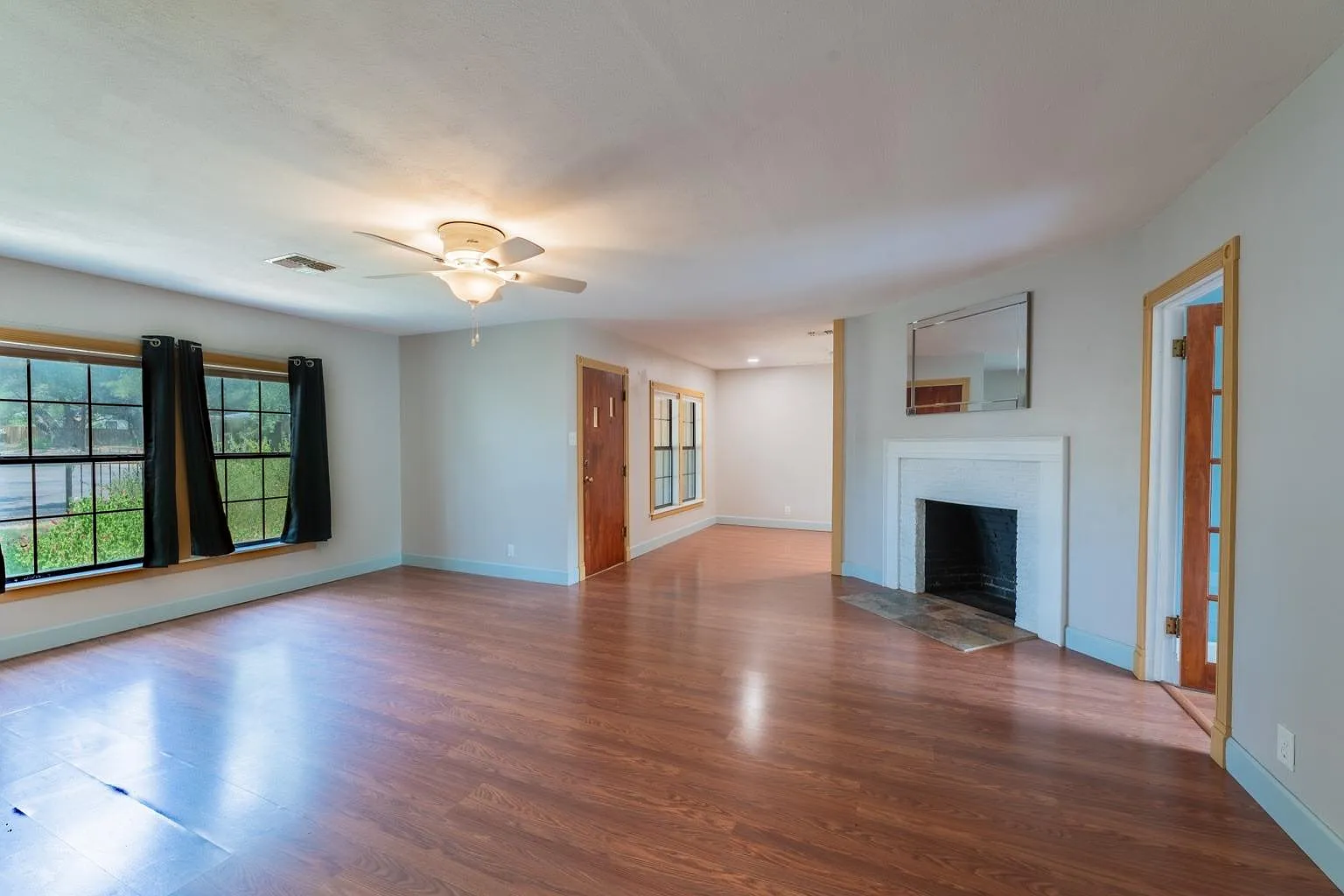 4 bed, 2.0 bath, 1425 sqft, $1,600 — Photo 4