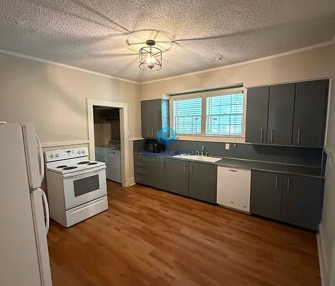 1828 Tutwiler Ave — Photo 4