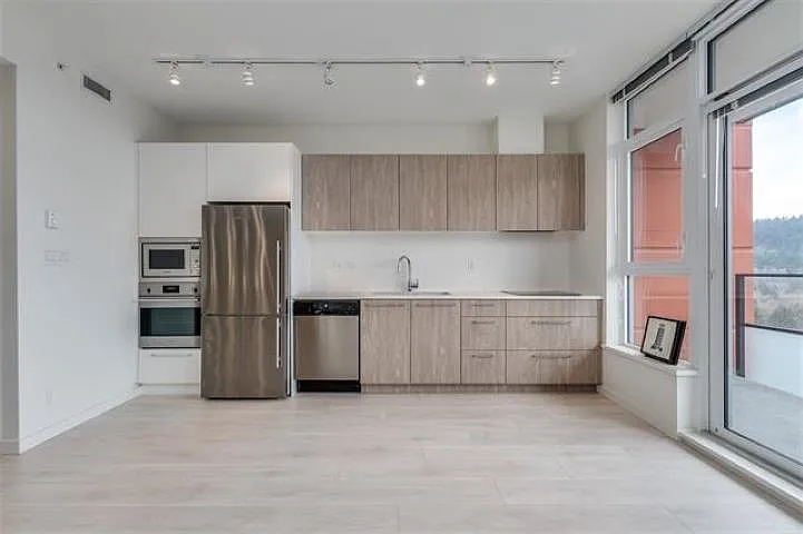 691 North Rd #906 — Photo 5