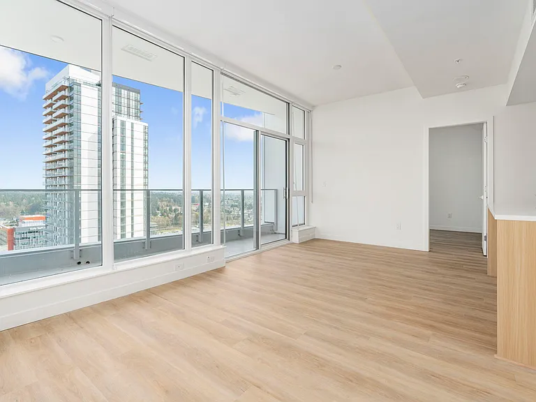 9675 King George Blvd #2707 — Photo 18