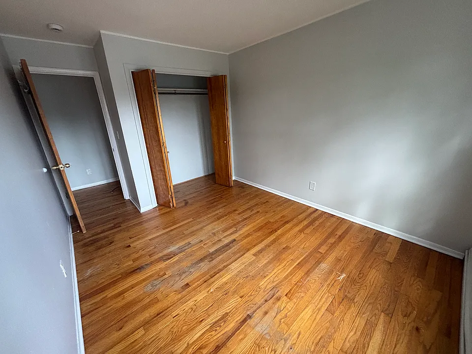 614 Midland Ave #2