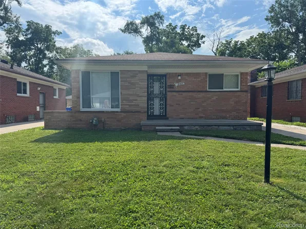 18517 Burt Rd, Detroit, MI 48219