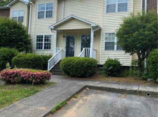 1004 Camel Heights Dr, Winston Salem, NC 27101