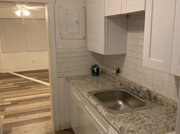 1012 Plymouth Ave #A