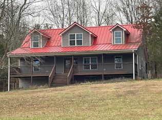 422 Parker Rd, Portland, TN 37148
