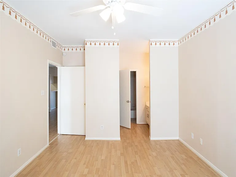 6500 Harbor Town Dr #3402 — Photo 22
