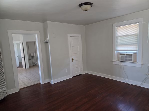 1113 Walter St SE