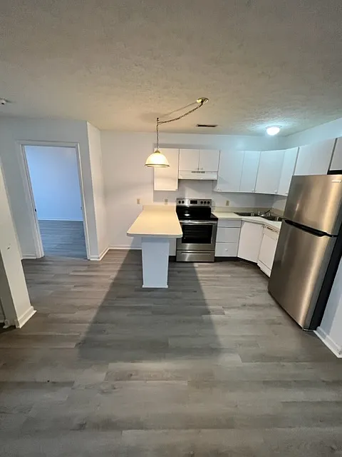 205 Mercer St #2