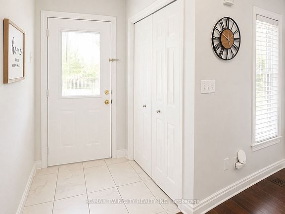 3rd image of 212 Colton Cir