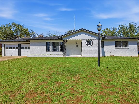 2nd image of 2313 Clearview Dr