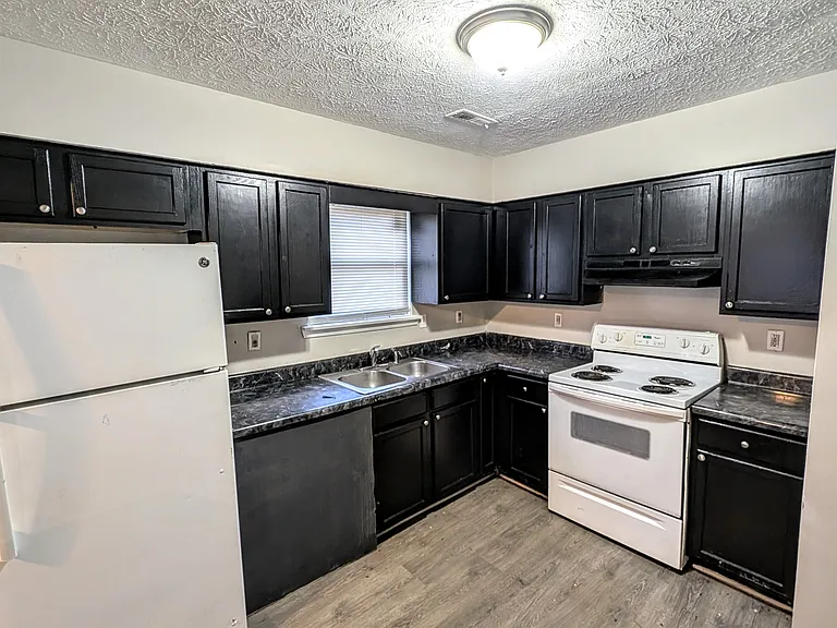 5589 Glen Haven Dr — Photo 5