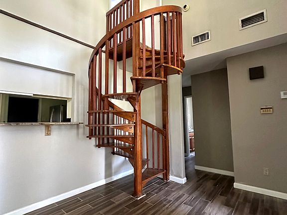 5th image of 5401 Crossgate Dr S