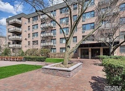 2nd image of 5 Birchwood Ct APT 4O