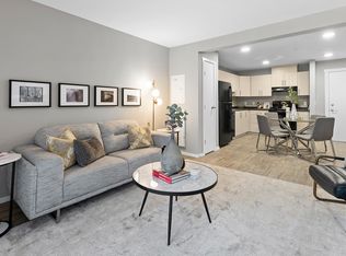 680 Belmont St SW #2B-2BA-897SQFT, Calgary, AB T2X5K8