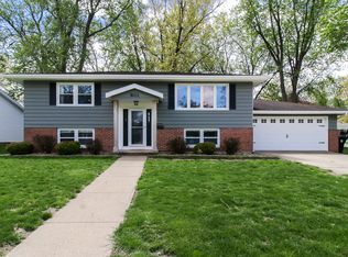 801 Karin Dr, Normal, IL 61761