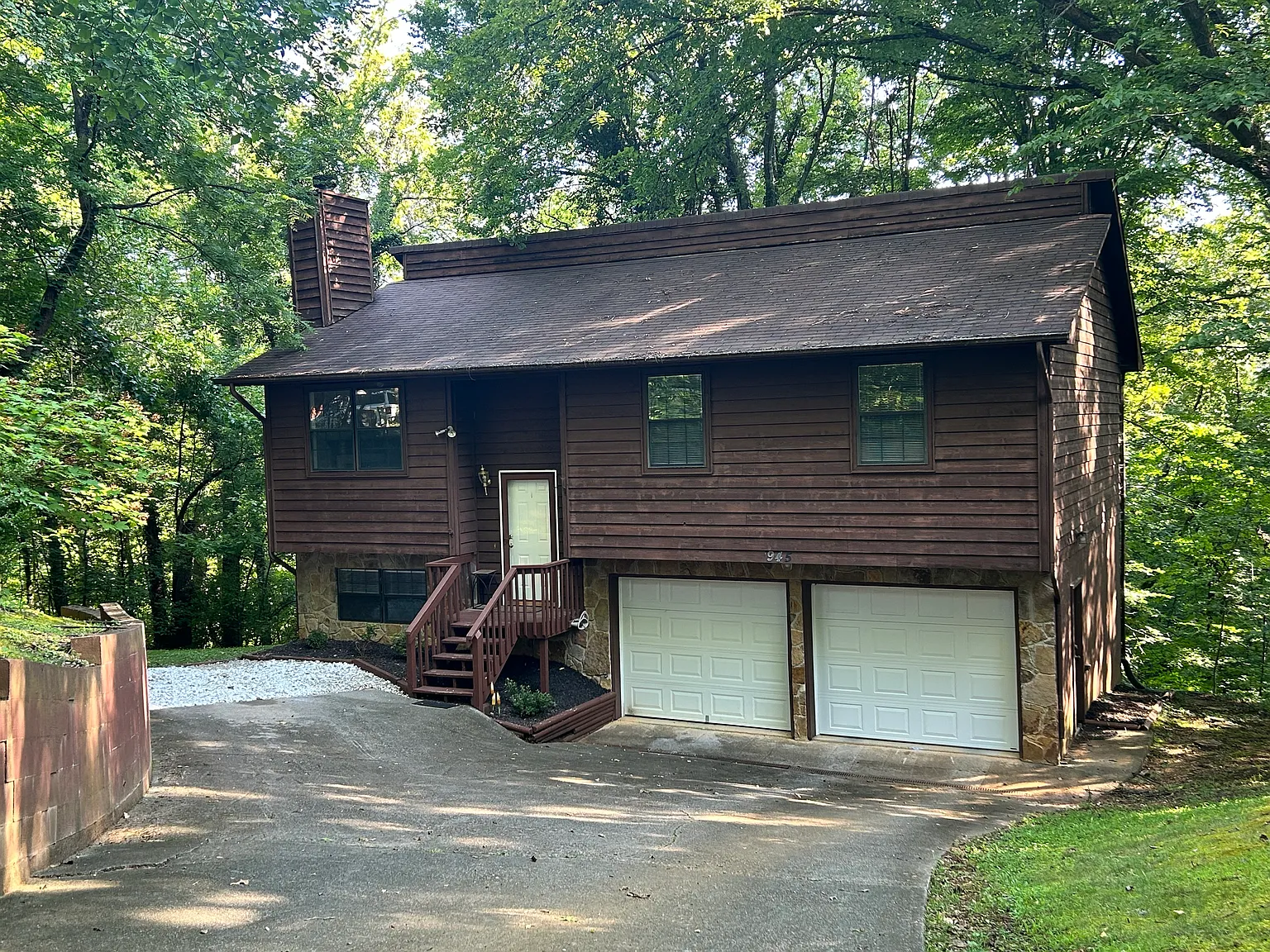 945 Wildwood Garden Dr — Photo 1