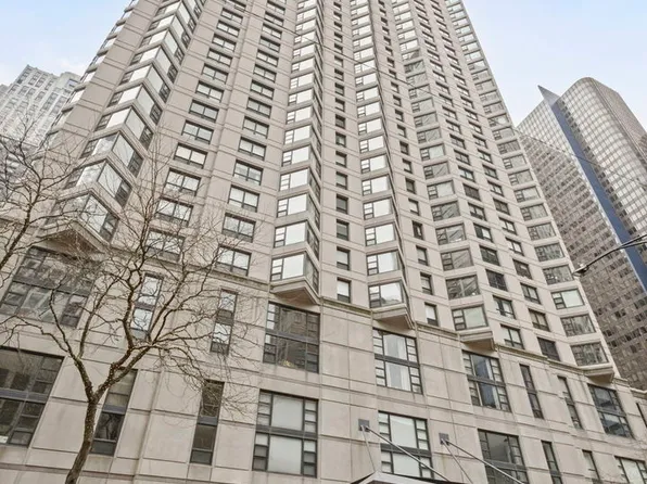 401 E Ontario St APT 3102, Chicago, IL 60611