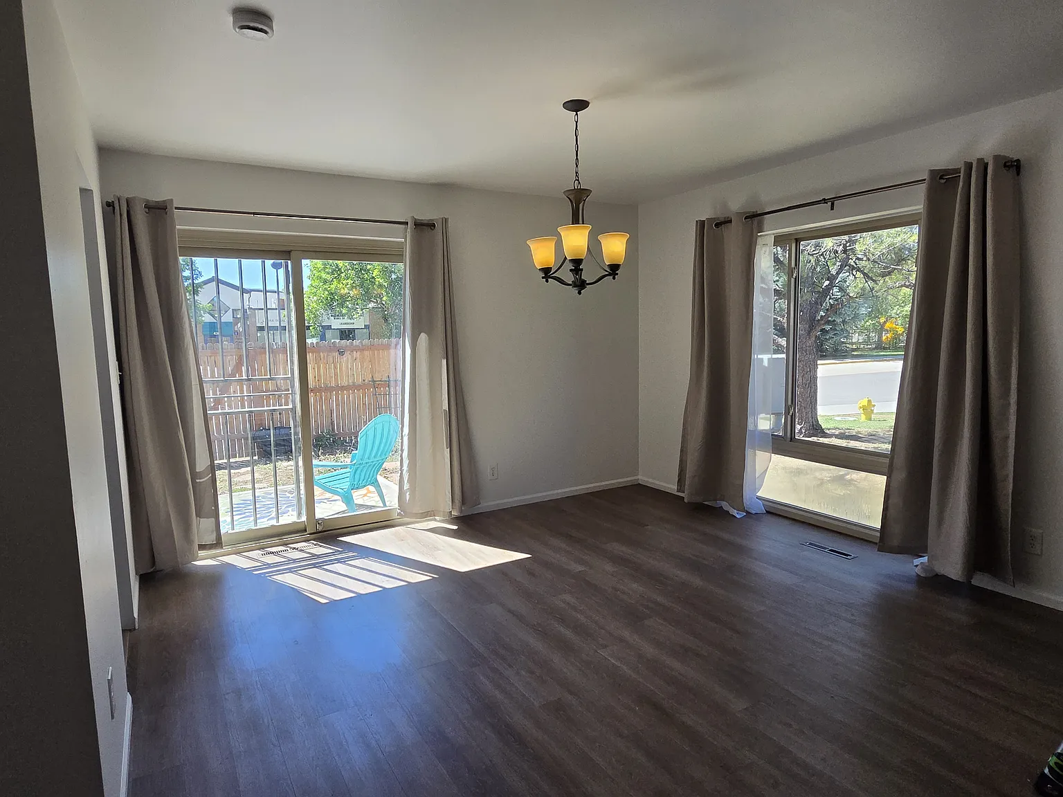 3 bed, 2415 sqft, $2,750 — Photo 3