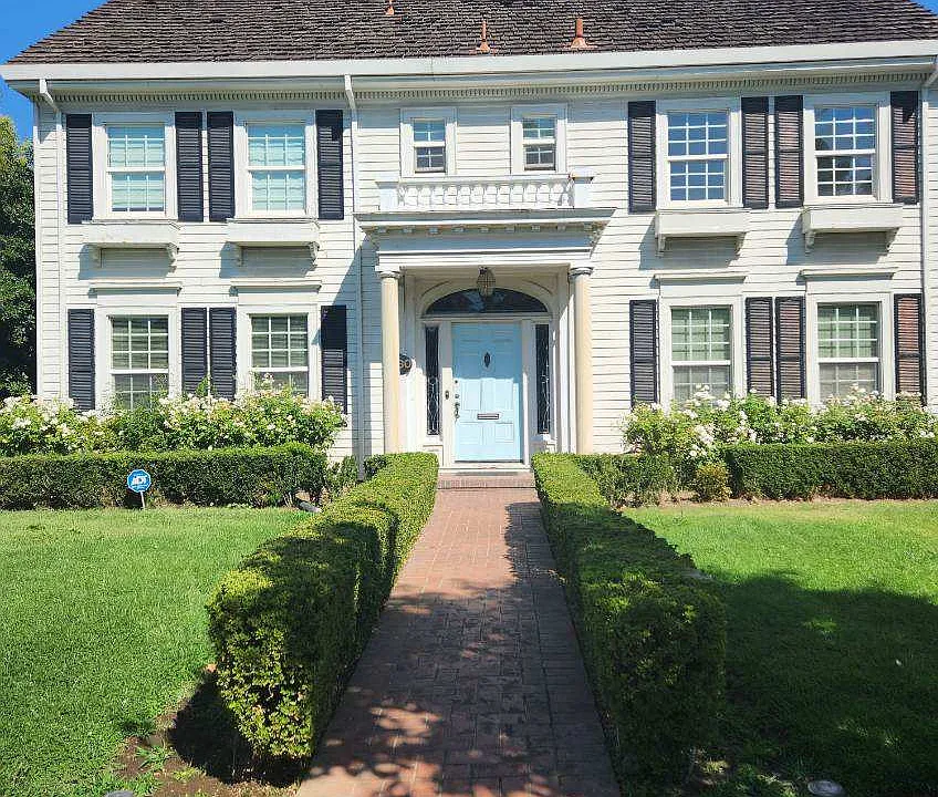 1530 N San Joaquin St