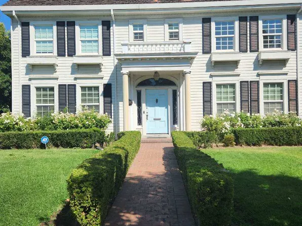 1530 N San Joaquin St, Stockton, CA 95204
