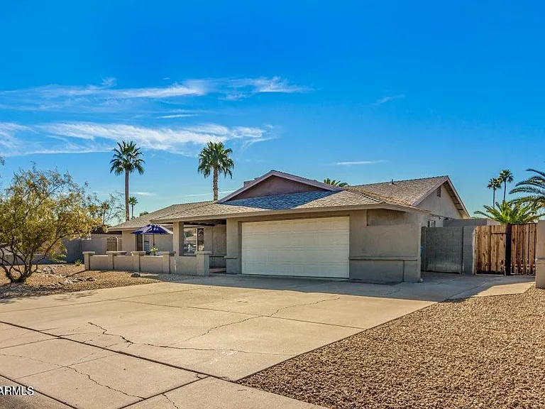5337 E Gelding Dr — Photo 3