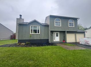 8536 Snowshoe Trl, Cicero, NY 13039
