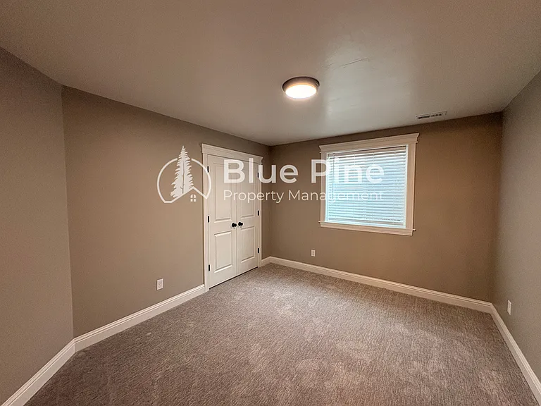 1890 Mesa Canyon Dr — Photo 22