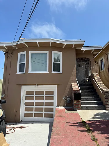 559 Cordova St Photo 1