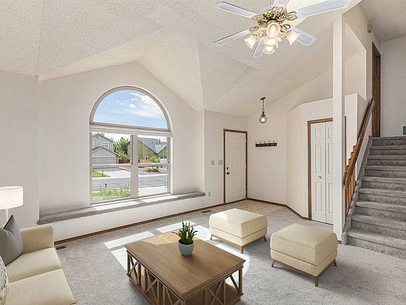 3rd image of 7960 Sangor Dr