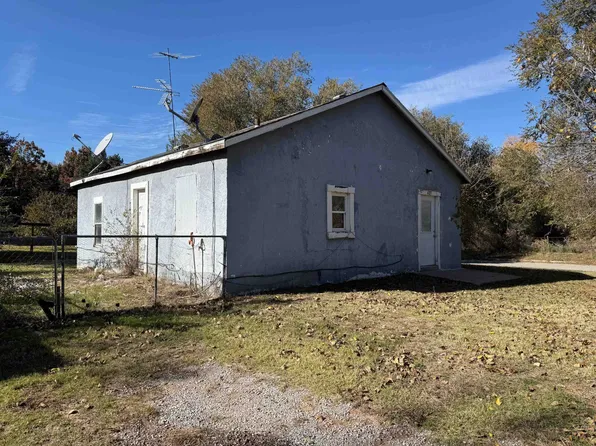 403 5th St, Woodward, OK 73801