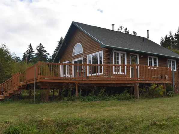 645 Mira Bay Dr, Mira Gut, NS B1K 2W7