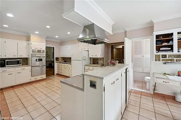 60 Mount Joy Ave — Photo 5