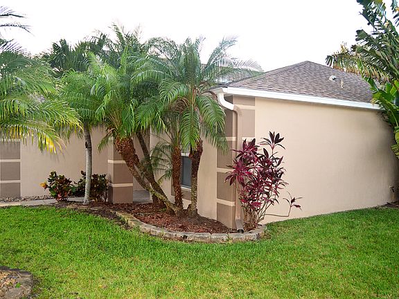 2nd image of 3290 Cedar Bay Dr