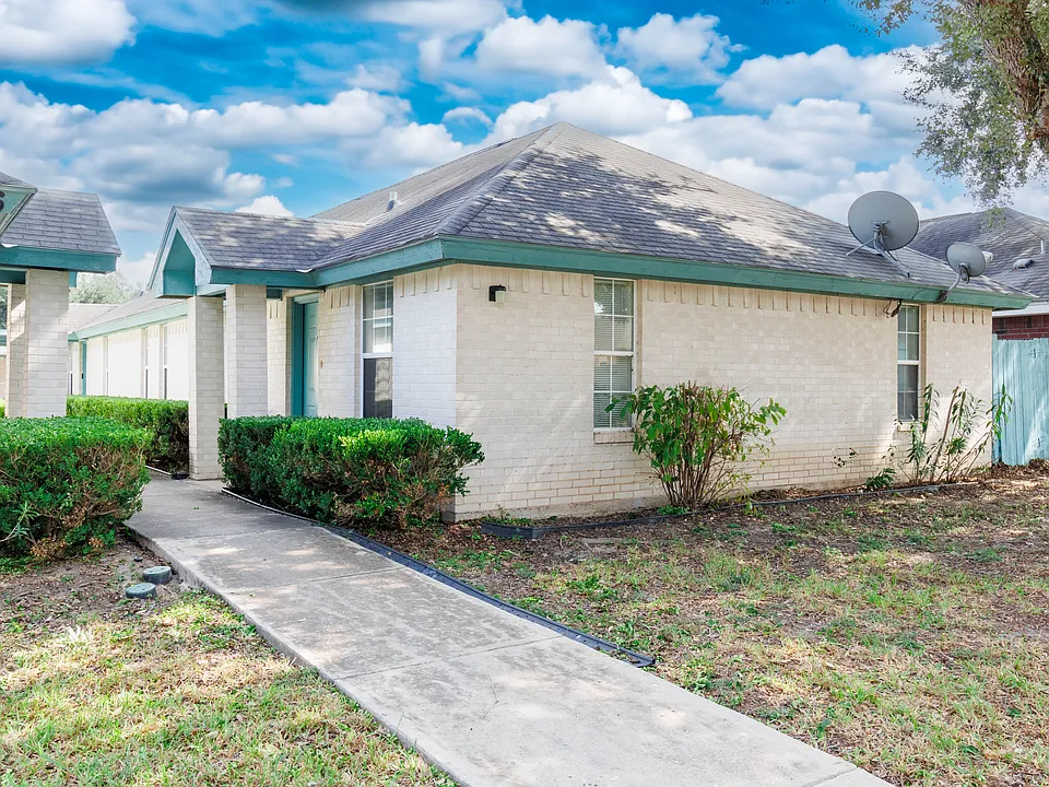 1014 Lexington Cir #1