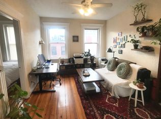 40 Grove St APT 7, Boston, MA 02114