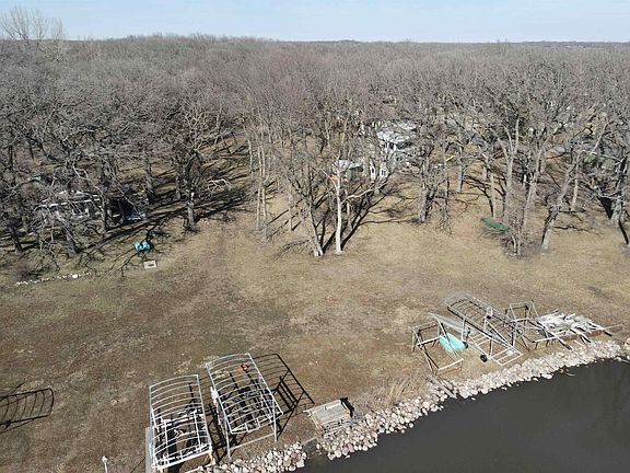 4th image of 2422 Burr Oak Rd
