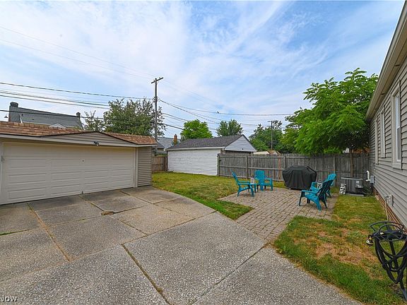 4th image of 6309 Sunderland Dr