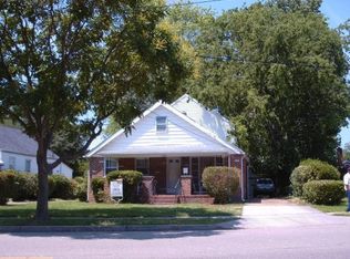 936 Philpotts Rd, Norfolk, VA 23513