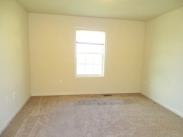 402 Marlene Way — Photo 16