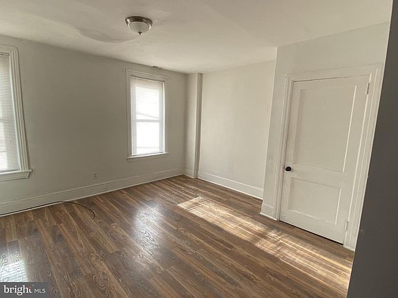 3rd image of 3503 W Clearfield St Floor 2