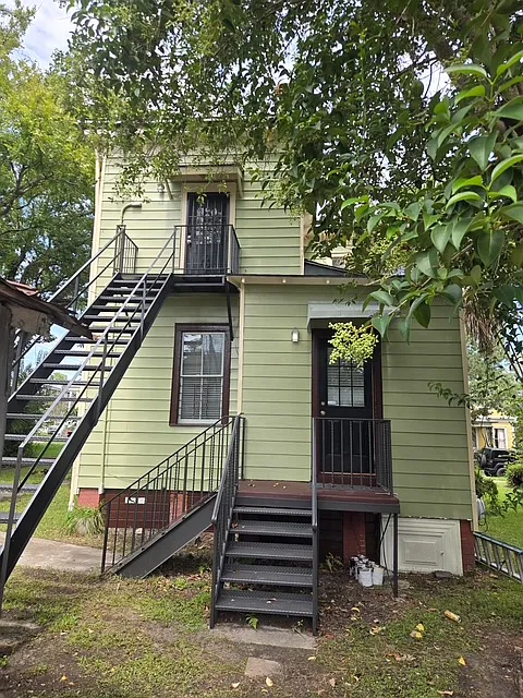 4 bed, 1800 sqft, $2,500 — Photo 3
