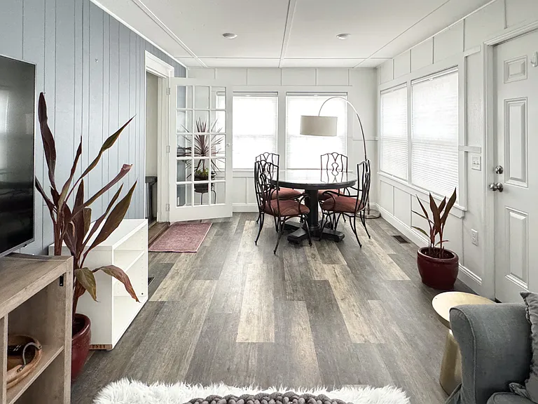 12 Lincoln St #1 — Photo 6