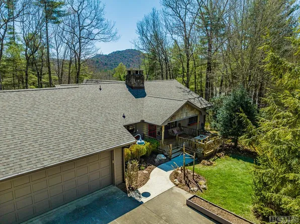 101 Cottonwood Court, Sapphire, NC 28774