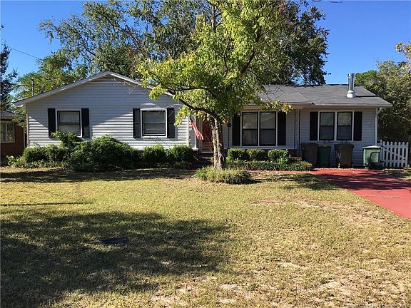 2nd image of 3230 Glenmore Dr